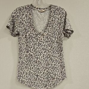 White Crow Black and Brown Fitted Cuffed Sleeve T-Shirt